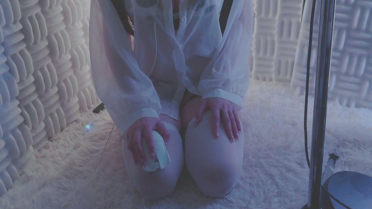 akari 牛娘女仆要挤奶吗 510MB