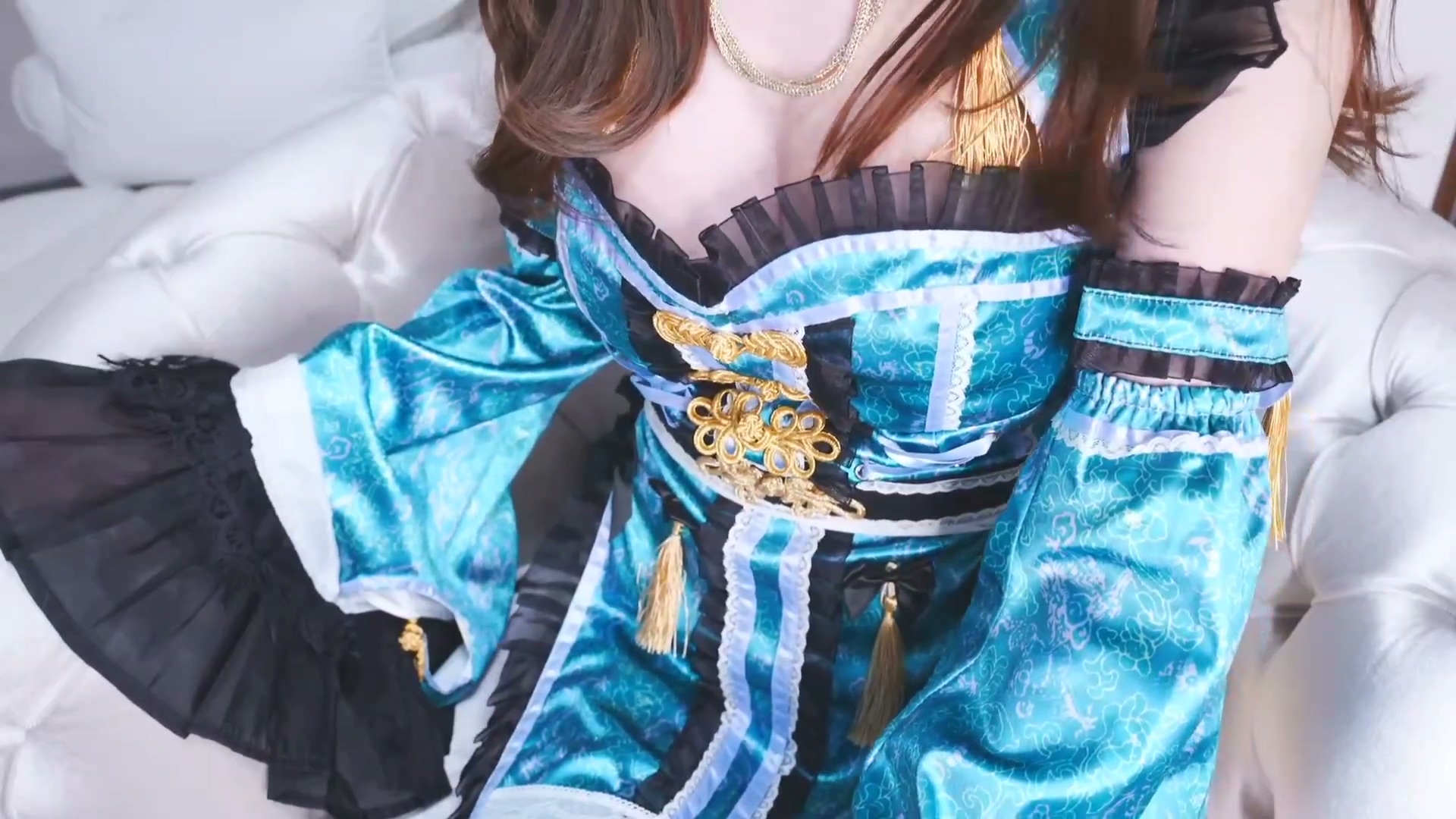 利香 穿着和服舔到耳朵深处 3.4GB